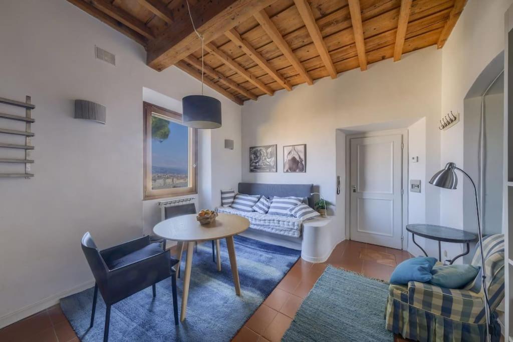 View-hosted By Sweetstay Apartamento *