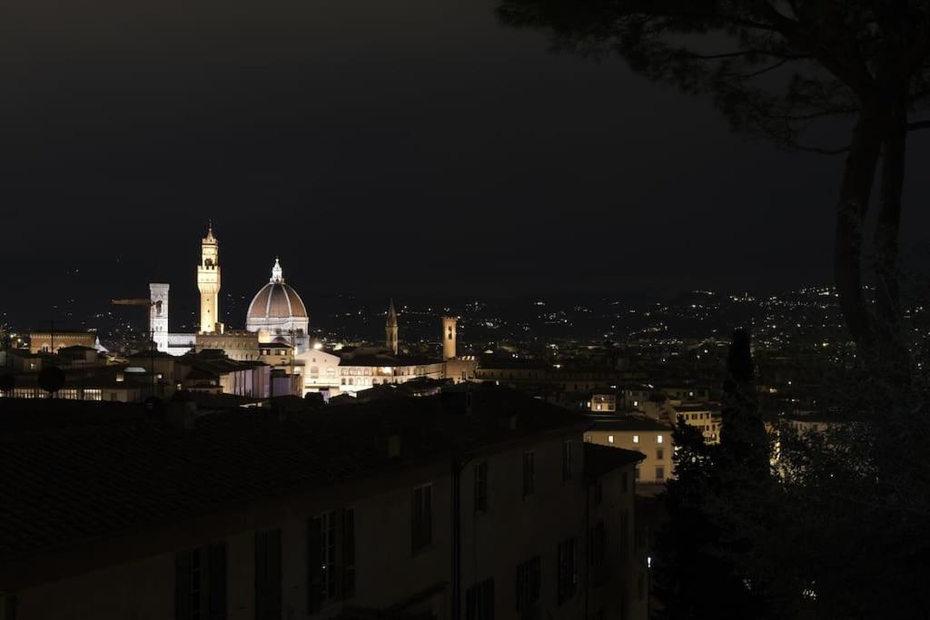 View-hosted By Sweetstay Florencia